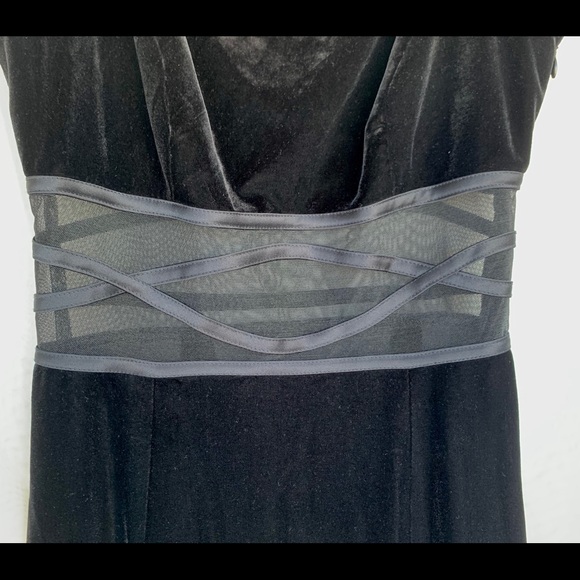 Black velvet dress - Picture 7 of 14